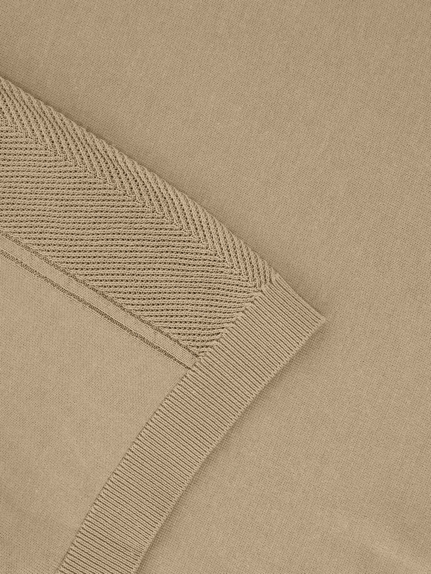 Sencillo Form Tee