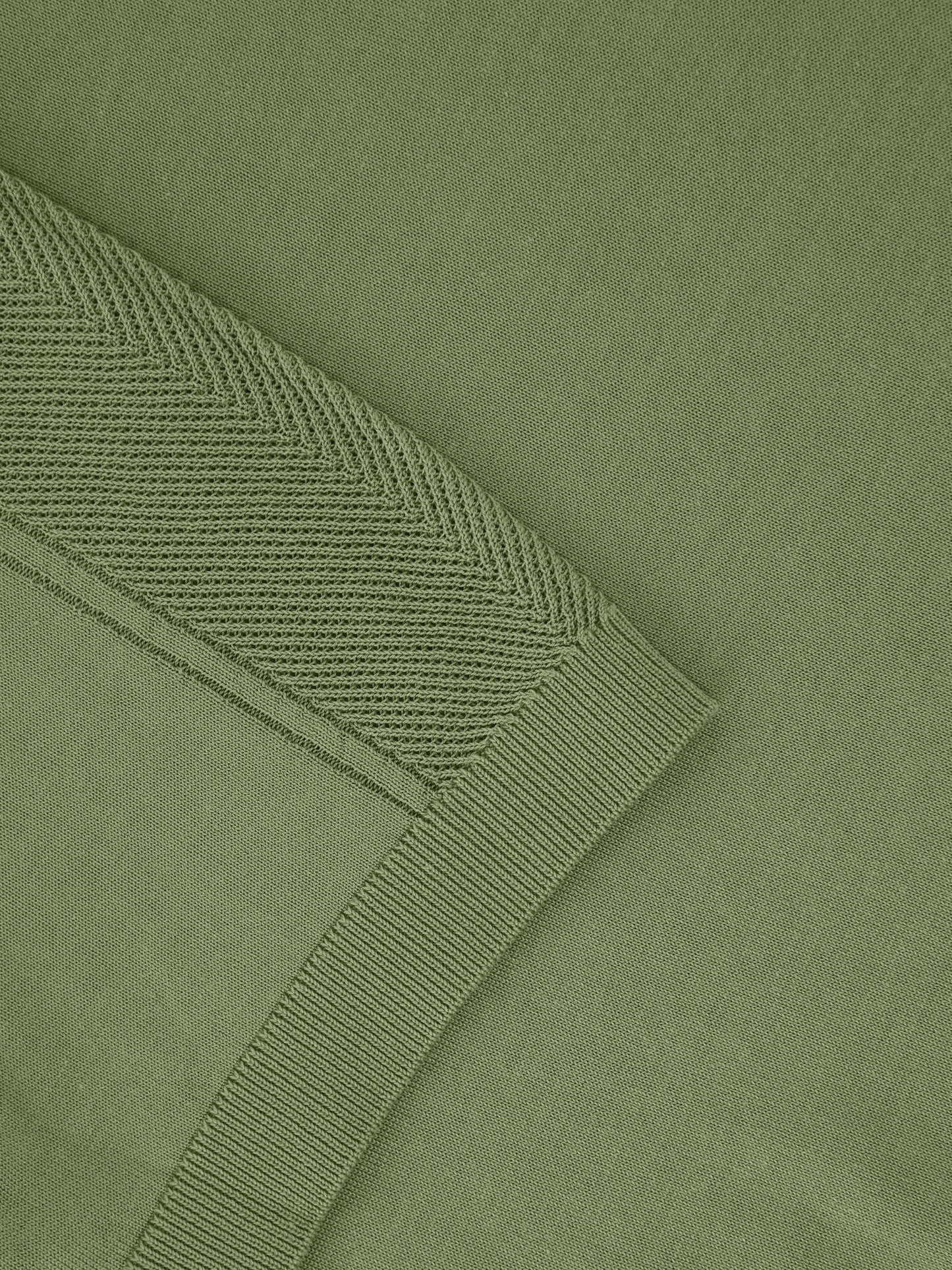 Sencillo Form Tee