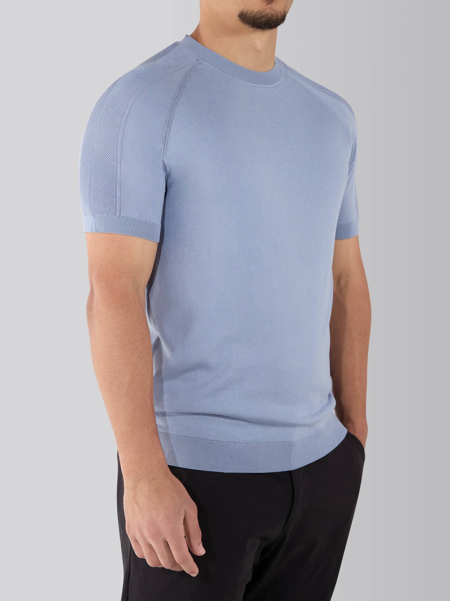 Sencillo Form Tee