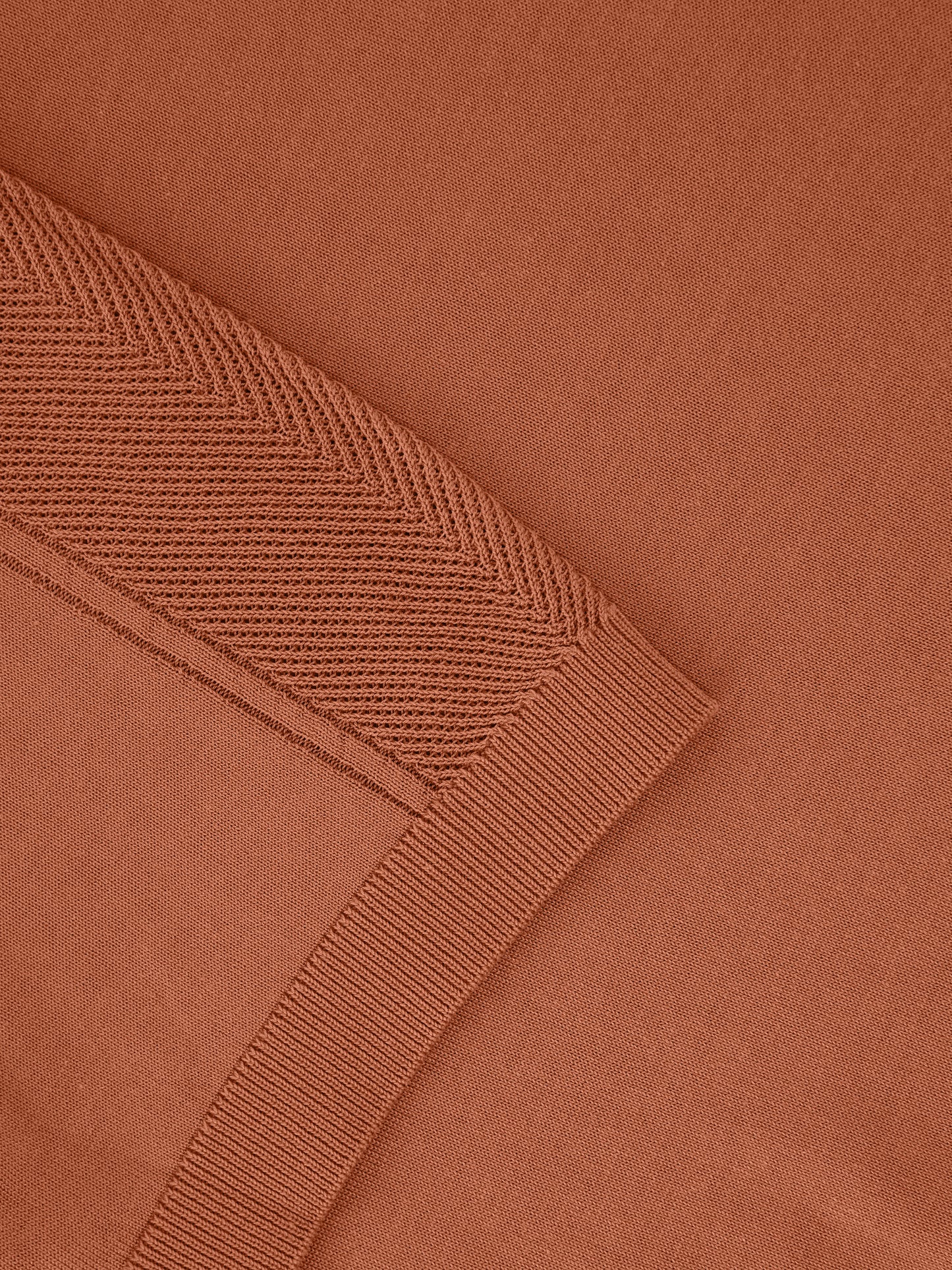 Sencillo Form Tee