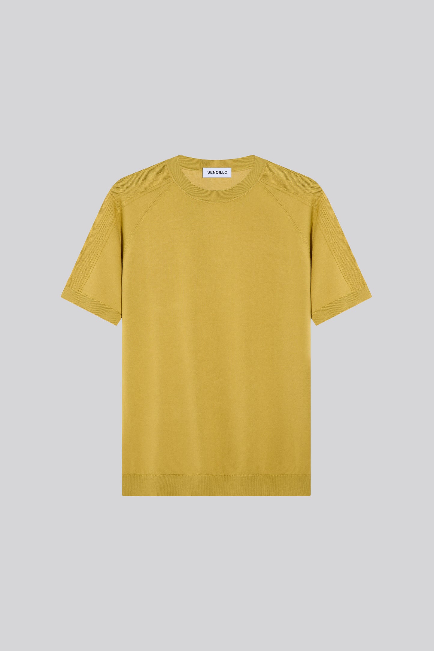 Sencillo Form Tee